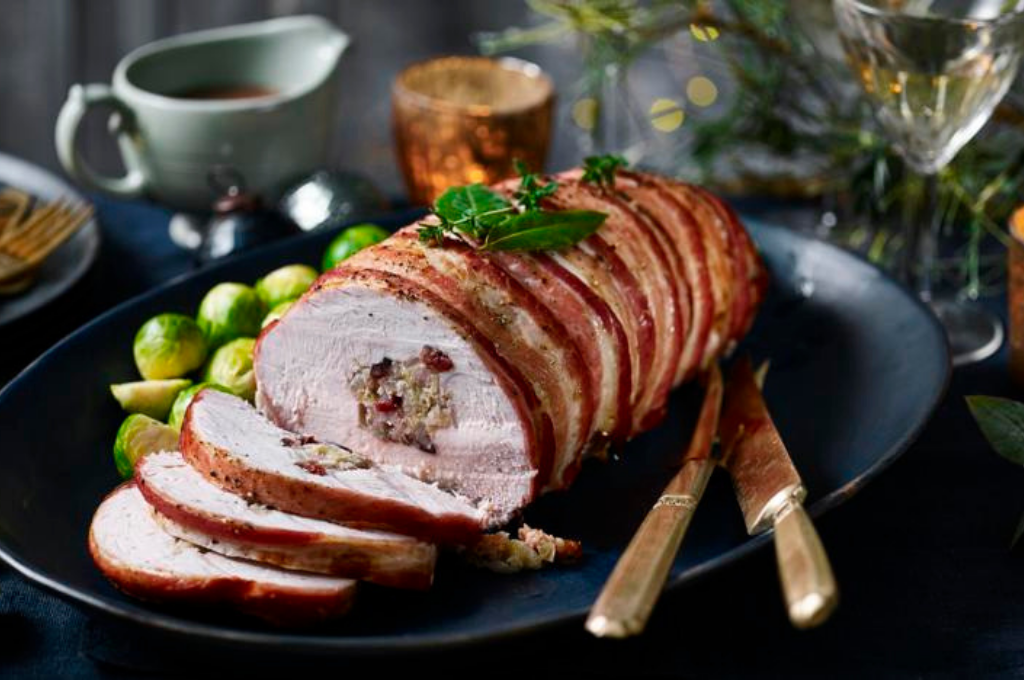CHRISTMAS Free Range Turkey Seasoned Roll (2.5kg)
